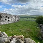 Middle House - Wensleydale, Yorkshire Dales Inn